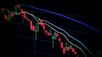 Viral Influencer Hailey Welch’s Meme-Inspired Crypto Sees 90% Plunge After Alleged Insider Dump