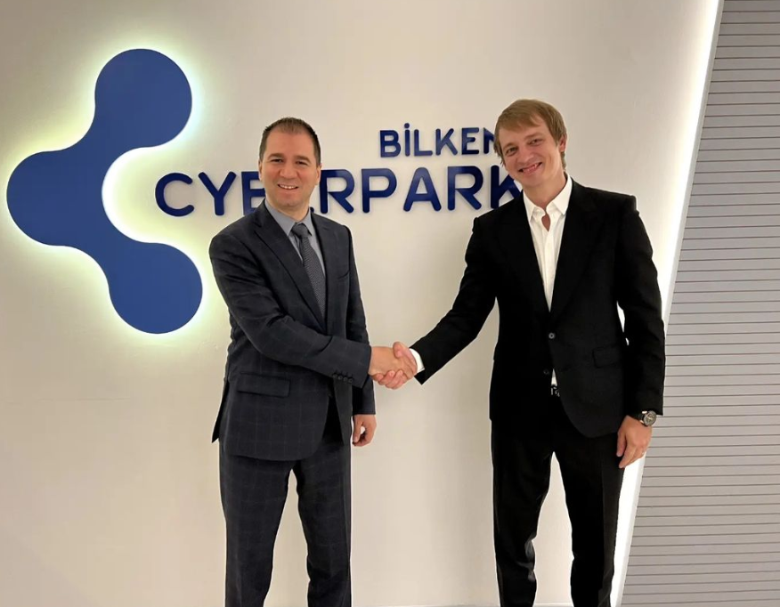 Volodymyr Nosov a annoncé une collaboration entre WhiteBIT et Bilkent CYBERPARK - Blog CoinCheckup